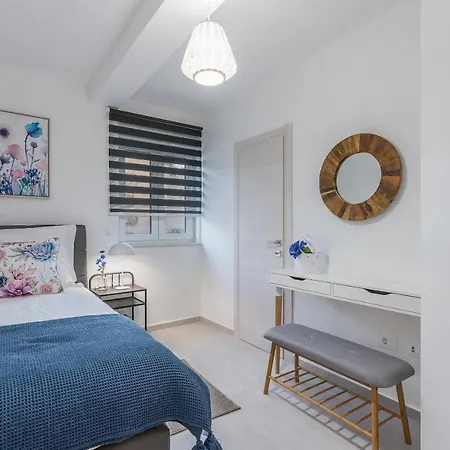 Apart Residence-Galant Rovinj Buitenkant foto