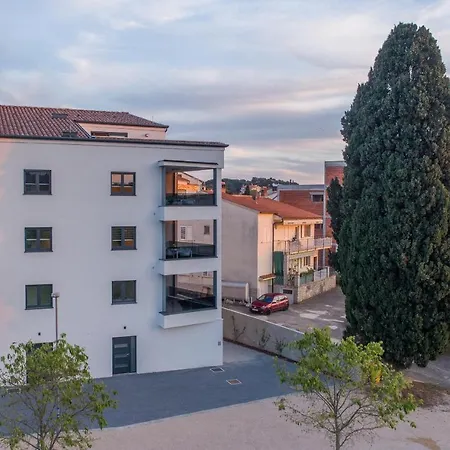Apart Residence-Galant Rovinj Buitenkant foto